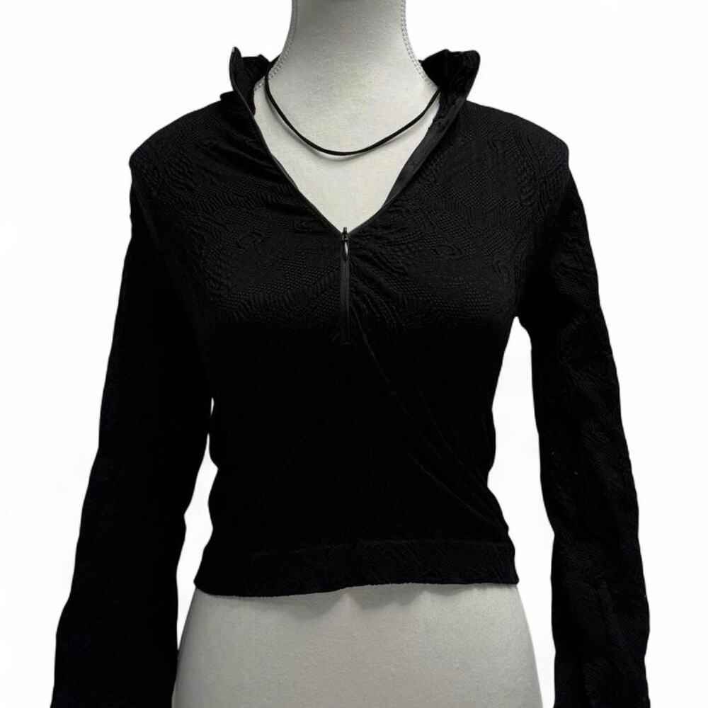 Black quarter zip long sleeve top with subtle textured pattern long sleeve small